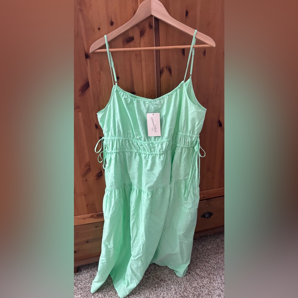 NWT. Universal Thread Mint Green Midi Dress
